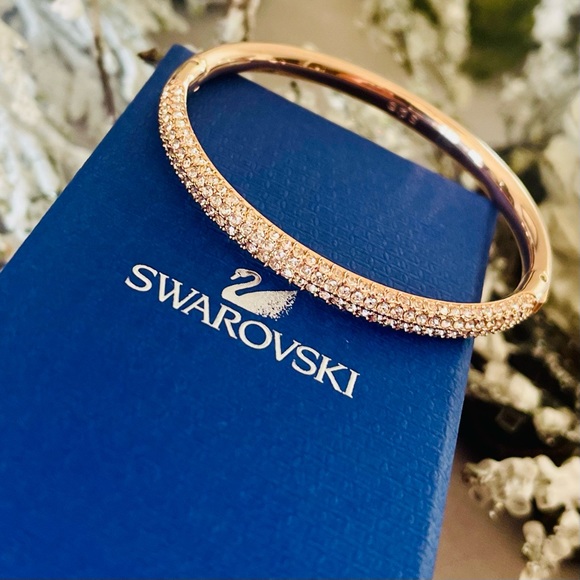 Swarovski Jewelry - Like NEW!! Swarovski Silk Pro Rose Gold Crystal Bangle